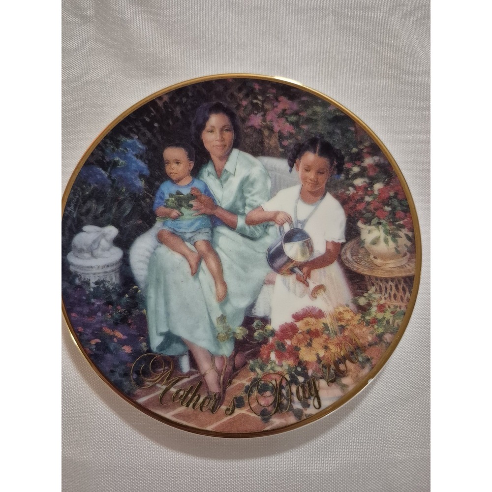 "Blossoms of Love" By Allan Murray 2001 Mother's Day Collector's Plate (S2006)